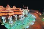 மூவர்ண விளக்குகளால் ஜொலிக்கும் ஹம்பி