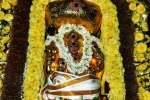 பெயர்ச்சியடைந்தார் குருபகவான்: குருதலங்களில் குவிந்த பக்தர்கள்