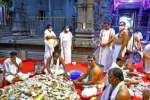 காளஹஸ்தி சிவன் கோயிலில் உண்டியல் எண்ணும் பணி