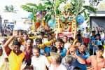 மாகாளியம்மன் திருவிழா: மஞ்சள் நீராடி வழிபாடு