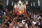 நாச்சியார்கோவில் சீனிவாசபெருமாள் கோவிலில் கல்கருட சேவை