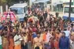 காவடியுடன் பழநிக்கு பங்குனி உத்திர பாதயாத்திரை