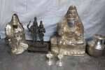கருவறையில் மறைத்து வைக்கப்பட்டிருந்த 2 சிலைகள் மீட்பு