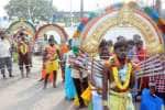 ஈரோடு மாரியம்மன் கோவில் விழா: அலகு குத்தி பக்தர்கள் நேர்த்திக்கடன்