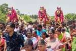 மண் குதிரை எடுத்து பக்தர்கள் நேர்த்திக்கடன்