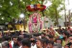 காரைக்கால் அம்பகரத்தூர் கோவிலில் தீமிதி திருவிழா நடந்தது