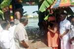 திருப்புத்துார் திருத்தளிநாதர் கோயில் தெப்ப வெள்ளோட்டம்