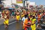 மாகாளியம்மன் கோவிலில் அக்னி சட்டி எடுத்து, அலகு குத்தி பக்தர்கள் வேண்டுதல்
