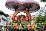 புதுச்சேரி வரதராஜ பெருமாள் பிரம்மோற்சவ விழா : குதிரை வாகனத்தில் சுவாமி