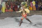 வாடிப்பட்டி வீரசின்னம்மாள் கோயிலில் பூக்குழி விழா