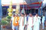 காளஹஸ்தி சிவன் கோயிலில் ஆந்திர அறநிலைத்துறை ஆணையாளர் சாமி தரிசனம்