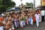 ஸ்ரீரங்கம் ரெங்கநாதர் கோயிலில் ஜேஸ்டாபிஷேகம்: தங்க குடத்தில் புனித நீர்