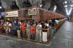 திருவண்ணாமலை அருணாசலேஸ்வரர் கோவிலில் குவிந்த பக்தர்கள்
