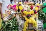 இம்மையிலும் நன்மை தருவார் கோயிலில் பிரதோஷ வழிபாடு