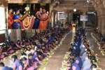 மதுரை முக்தீஸ்வரர் கோயிலில் 1000 மாணவிகள் திருவிளக்கு வழிபாடு