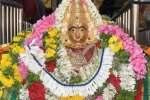 வீரபாண்டி கவுமாரியம்மன் கோயிலில் புரட்டாசி வெள்ளி வழிபாடு