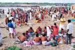 பூம்புகார் காவிரி சங்கமத்தில் மஹாளய அமாவாசை : முன்னோர்களுக்கு தர்பணம்