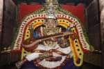 நவராத்திரி ஏழாம் நாள் : சரஸ்வதி அலங்காரத்தில் தஞ்சை பெரியநாயகி