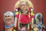 மகிஷாசுரமர்த்தினி அலங்காரத்தில் சாமுண்டீஸ்வரி அம்மன்