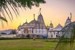 கோவிலில் திருடிய பொருட்களை திரும்ப வைத்து சென்ற திருடன்