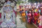 திருப்புத்தூர் திருத்தளிநாதர் கோயிலில் மூலவருக்கு அன்னாபிஷேகம்