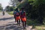 முன்னதாகவே யாத்திரை: பழனி பக்தர்கள் ஆர்வம்