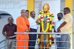 விவேகானந்தரின் 161வது பிறந்த நாள் : உருவ சிலைக்கு மாலை அணிவிப்பு