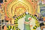 வழிவிடு முருகன் கோயிலில் மலர் ரதத்தில் சுவாமி வீதி உலா