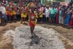 மாரியம்மன் கோயில் பங்குனி திருவிழா பக்தர்கள் பால்குடம், தீமித்தும் நேர்த்திக்கடன்