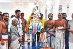 திருப்பதி வெங்கடாசலபதி கோவிலுக்கு புதிய குதிரை வாகனம்