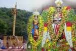 அழகர்கோவில் கள்ளழகர் கோயிலில் ஆடி பிரம்மோற்ஸவ விழா கொடியேற்றத்துடன் துவங்கியது