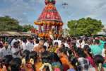 உப்பூர் விநாயகர் கோயிலில் தேரோட்டம்: ஏராளமான பக்தர்கள் வடம் பிடித்தனர்