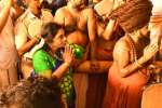 திருநள்ளாறு, சிதம்பரம் நடராஜர் கோயிலில் கவர்னர் தமிழிசை; மழை பாதிப்பு நீங்கி மக்கள் நலம் பெற வழிபாடு