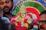 சபரிமலையில் நாளை தங்க அங்கி அணிவித்து தீபாராதனை; அலைமோதும் பக்தர்கள்