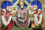 புஷ்ப அலங்காரத்தில் கரி வரதராஜ பெருமாள் அருள்பாலிப்பு