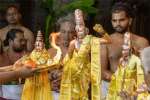 காணிப்பாக்கம் வீர ஆஞ்சநேயர் சுவாமி கோயிலில் சீதா ராமருக்கு அபிஷேக ஆராதனை
