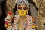 உலுப்பகுடி முத்தாலம்மன் கோவில் திருவிழா; பக்தர்கள் தரிசனம்