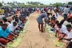 திருமங்கலத்தில் ஒரே பந்தியில் 18 ஆயிரம் பேருக்கு கறி விருந்து; ஆண்கள் மட்டும் பங்கேற்கும் விழா!