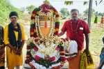கண்மாயில் இருந்து எடுக்கப்பட்ட சிவனுக்கு கோயில் கட்டி வழிபட்ட கிராம மக்கள்