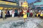 உத்திரமேரூர் நூக்காலம்மன் கோவிலில் தீமிதி திருவிழா விமரிசை