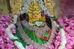 ஆவணி வெள்ளி; கோவை மாகாளியம்மன் கோவிலில் சிறப்பு அபிஷேகம் 