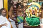 திருத்தணி முருகன் கோவிலில் ஸ்ரீ ஸ்ரீ ரவிசங்கர் தரிசனம்