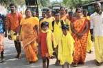 அய்யலுாரில் சமயபுரத்திற்கு 5000 பக்தர்கள் பாதயாத்திரை