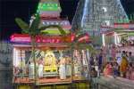 உத்திரமேரூர் சுந்தரவரதர் கோவிலில் தெப்போத்சவம் விமரிசை