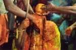 நெல்லிக்குப்பம் காளியம்மன் கோவிலில் மிளகாய் கரைசல் அபிஷேகம்