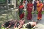பூ மாரியம்மன் கோவிலில்  அடி அளந்து கொடுத்தல் நிகழ்வு