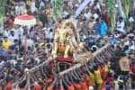 தங்கக்குதிரை வாகனத்தில் பச்சை பட்டுடுத்தி வைகையில் இறங்கினார் கள்ளழகர்; சர்க்கரை தீபம் ஏற்றி பக்தர்கள் பரவசம்