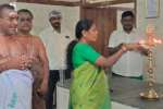 திருவாலங்காடு வடாரண்யேஸ்வரர் கோவிலில் வாரந்தோறும் 500 பக்தர்களுக்கு அன்னதானம்
