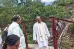 திருமலை சகஜ ஷிலா தோரணம் மற்றும் சக்கர தீர்த்தத்தில் தேவஸ்தான நிர்வாக அதிகாரி ஆய்வு