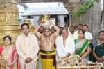 திருப்பதியில் போக ஸ்ரீநிவாச மூர்த்திக்கு சகஸ்ர கலசாபிஷேகம்